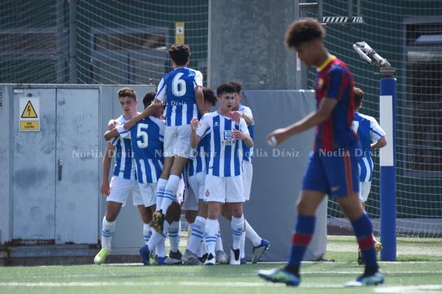 开云体育入口-【观察】全村骄傲，未来希望，都是普通的行路人而已